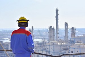 میزان تاثیر مجموعه وزارت نفت در توسعه اقتصادی کشور را چگونه ارزیابی می‌کنید؟