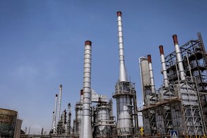 بازارسازی تضمینی برای نفت ایران دستاورد پروژه پالایشگاه‌های فراسرزمینی