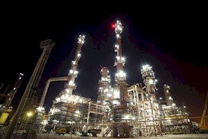 گامهای خود کفایی بنزین در پالایشگاه نفت ستاره خلیج فارس