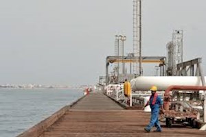 ایران خریداران جدید برای فروش نفت خود پیدا می‌کند؟
