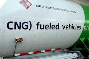 کاهش ۴۰میلیون‌لیتری مصرف بنزین با توسعه CNG