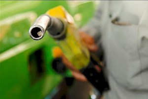 تولید بنزین ایران رکورد می‌زند