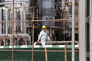 حاشیه‌های نفت و انرژی/از بهانه‌های جفا به پالایشگاه‌سازی تا سناریوی کرونایی برای بنزین