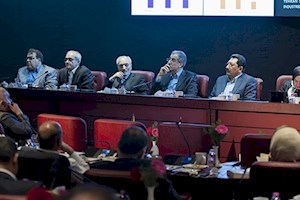 نقشه واگذاری تنظیم‌گری صنعت نفت به «اتاق بازرگانی»/دولت در آستانه خلع ید در مقابل دلالان