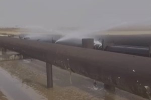 ویدیوی ارسالی شهروند خبرنگار "نفتی‌ها" از پوسیدگی لوله‌های واحد اهواز ۲ شرکت بهره‌برداری نفت و گاز کارون