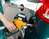 شرایط اجتماعی اجازه افزایش قیمت بنزین را نمی دهد
