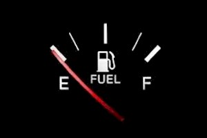از ورود خودورهای با مصرف بالای بنزین به بازار جلوگیری شود/ تغییر قیمت‌، چالش ناترازی سوخت را حل می‌کند؟