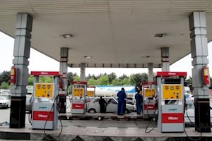 تخصیص بنزین به کدملی؛ از فاز انتخاباتی تا تشویق به مصرف بیشتر