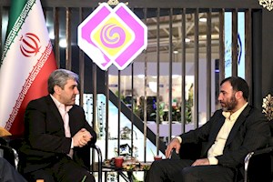 بازدید مشاور وزیر تعاون، کار و رفاه اجتماعی از غرفه تاپیکو