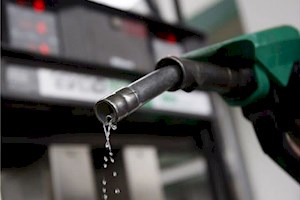تولید روزانه ۱۰۷ میلیون لیتر بنزین و ۱۱۵ میلیون لیتر گازوئیل در کشور
