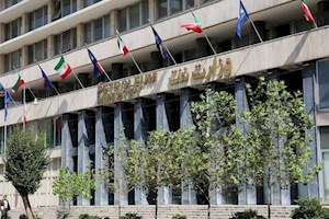 بازدید سرزده رئیس‌جمهوری از وزارت نفت