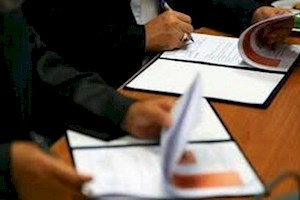 توسعه همکاری دانشگاه شریف و شرکت‌های فناور برای بومی‌سازی فناوری‌های کاتالیست‌های صنایع پتروشیمی