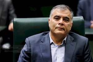 پاک‌نژاد: قیمت بنزین سوپر احتمالاً به بیش از ۵۰ هزار تومان برسد