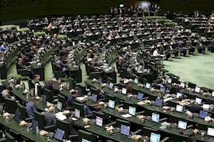 تبدیل وضعیت کارکنان شرکتی اجرا شود/ انتقاد از زمزمه‌های افزایش قیمت بنزین