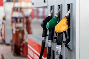 بنزین سوپر از امروز در بورس انرژی عرضه می‌شود