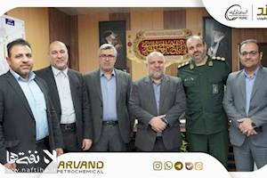 دیدار مدیرعامل و مدیران ارشد شرکت پتروشیمی اروند با فرمانده ناحیه مقاومت بسیج ماهشهر به مناسبت هفته بسیج