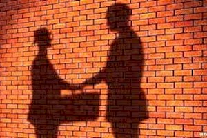 اسپک آن است که خود ببوید نه آنکه سایت‌های خبری پولی بگویند