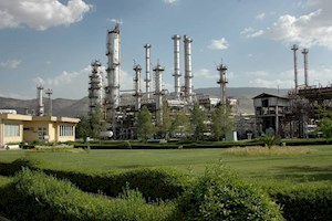 صنعت پتروشیمی بدون توجه به تحریم ها در حال پیشرفت است
