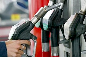 محکومیت قاچاقچیان به پرداخت ۶۷ میلیارد و ۴۴۸ میلیون تومان جزای نقدی/ کنار گذاشتن کارت سوخت به مصلحت ملی نبود